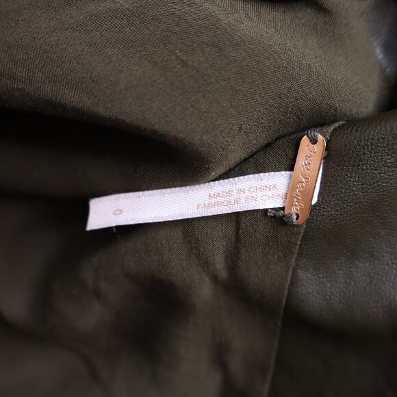 FREE PEOPLE Feelin Fresh Vegan Mini Skirt Olive Green Front Asym Zip Women's 0 - Picture 8 of 8